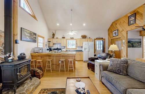 Sylva House | Mountain retreat with breathtaking views, dog friendly