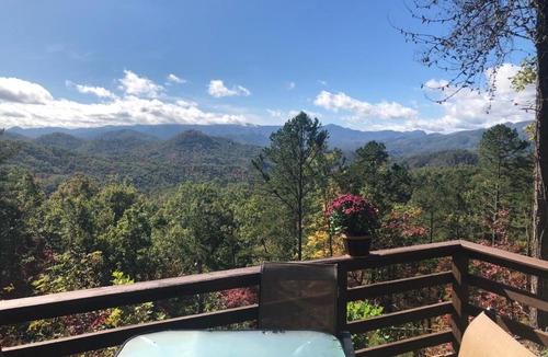 Bryson City House | Mountain Top Cabin
