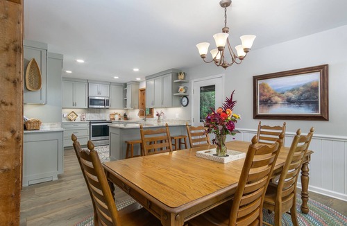 Montreat House | Mountain View | 4 Bedroom Montreat Home | Pet Friendly - 4 Bedroom, 3.5 Bathroom