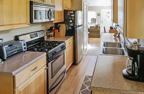 Waynesville House | Mountain View And Creek House On 5 Beautiful Private Acres