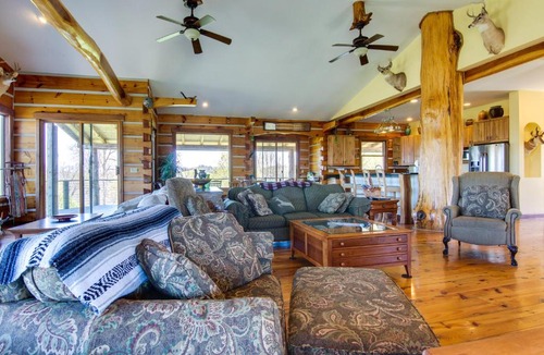 Marshall House | Mountain View and Fire Pit Rustic Marshall Getaway!