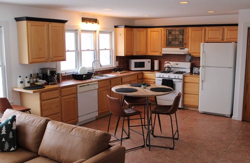 Zionville Cottage | Mountain View Cottage, Hottub, Private pool, Jacuzzi