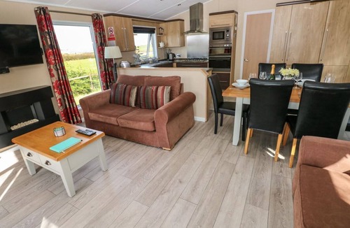 Whitland Cabin | Mountain View Lodge, Whitland.