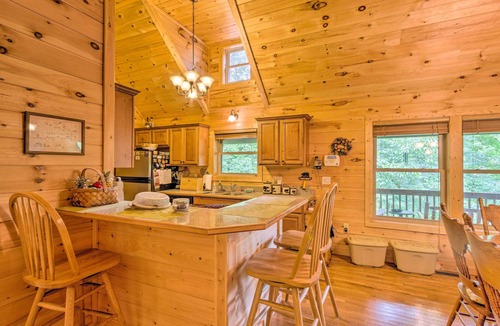 Settlers Ridge House | Mountain-View Maggie Valley Home w/2 Decks!