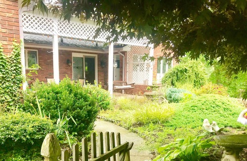 Skyland House | Mountain Views/ Gazebo/ Pond / 5 min downtown