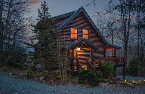 Vein Mountain House | Mountaintop Getaway - Views, Fireplace, and Movie Room!
