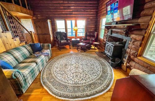 Lansing House | Mountaintop Meadows