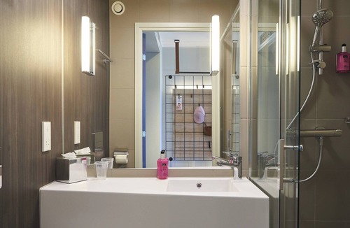 Little Hay Hotel | Moxy Birmingham NEC and Airport