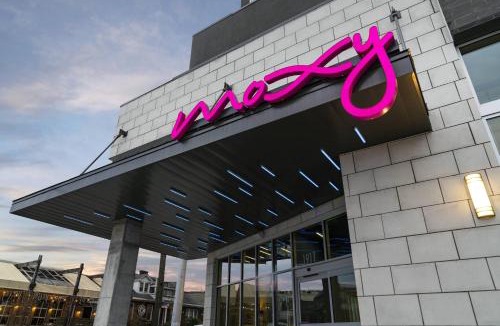 Hillsboro Village Hotel | Moxy Nashville Vanderbilt Area