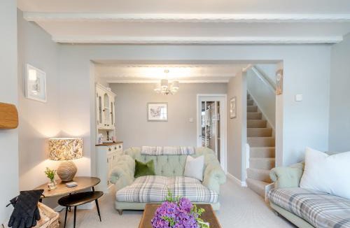 Lund House | Mrs Cracker's Cottage
