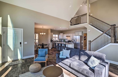 Woodfin House | Mtn Views, Walkable Location: Asheville Retreat!