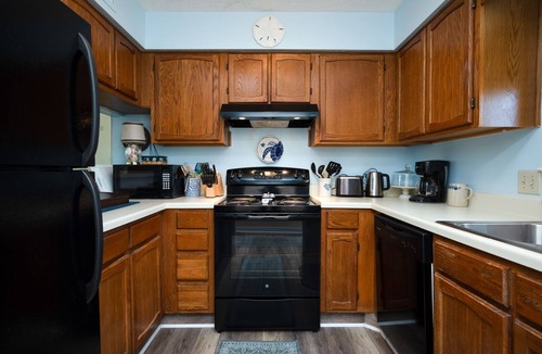 Caswell Beach Condo | My Great Escape: Ocean View Condo with Seasonal Community Pool on Caswell Beach