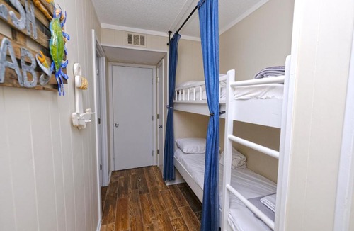 Myrtle Beach House | Myrtle Beach Resort A0405 OCEANFRONT 1 bedroom condo -Fun in the sun!!!