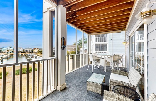 St. James Condo | Mystic Marina A&B: Spacious condo with marina & Intercoastal views, screened-in balconies, W/D & AC
