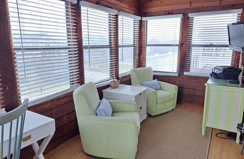 South Nags Head House | Nags Head, Ocean View, 3 min Walk to Beach, Hot Tub, Sunrise & Sunset Views