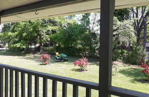 Pleasant Hill House | Nana's Place 5 min. off I-77 Stone Mtn. State Pk Cruise-ins, old cars
