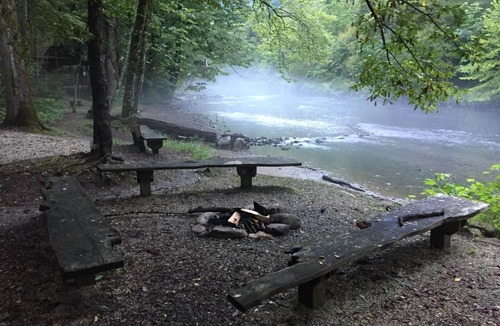 Bryson City Cabin | Nantahala RiverHouse riverfront w/great Fishing/Views/Hiking/Paddling/Campfires!