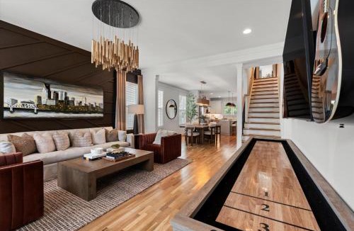 Eighth Avenue House | NASH - The NASH - 757AB Lynwood Ave