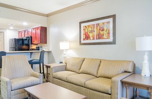Pennington Bend Condo | Nashville | Live Music | Pool & Broadway | 2BR Condo