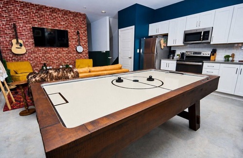 South Nashville Apartment | Nashville`s Wildwest Getaway!