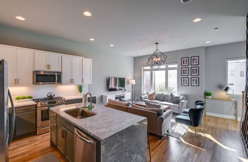 Haynes Area House | Nashville Townhome w/Rooftop Balcony & Game Room!