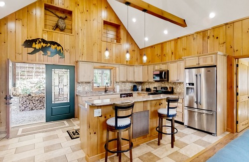 Franklin House | Nature's Edge | House in Franklin with a wood stove & mountain views