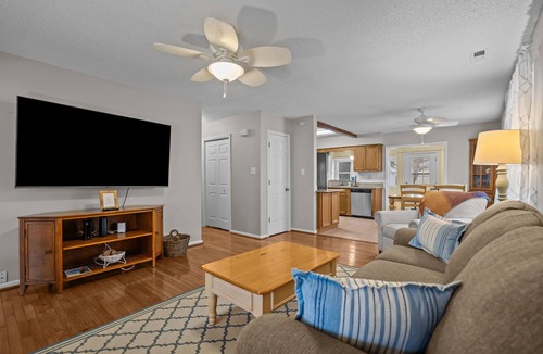 Tranquil Harbour House | NE 38th Street Dog Friendly - Star Spangled Manor