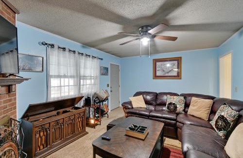Westover House | Near Fort Liberty Home with Yard in Fayetteville!
