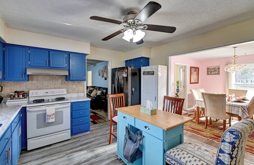 Westover House | Near Fort Liberty: Home w/Yard in Fayetteville!