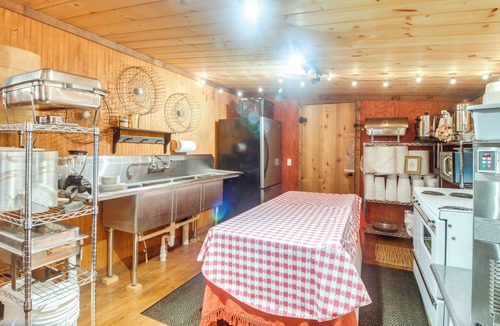 Lawndale Apartment | Near Hiking Trails: Spacious Studio in Lawndale