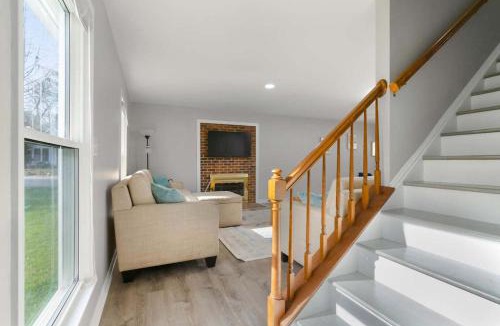 Southwest Raleigh House | Near NC State Campus & Downtown - The Maple Marvel