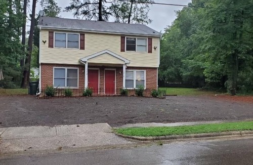 Southwest Raleigh House | Near NCSU, State Fair, RDU & RTP 2BR.Fire Pit .Fenced Yard .Ample Parking