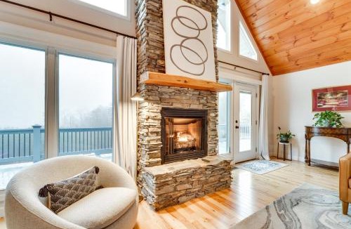 Vein Mountain House | Nebo Home with Hot Tub Wheelchair Accessible