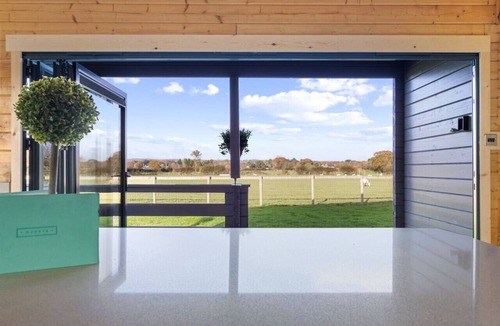 Ford Cabin | Nestledstays - The Farm Lodge