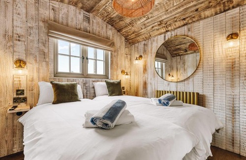 Walberton House | Nestledstays – The Meadow