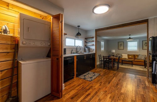 Robbinsville Cottage | *NEW* 2B/1B Cozy Cottage by Tail of the Dragon! Flat Parking|Firepit
