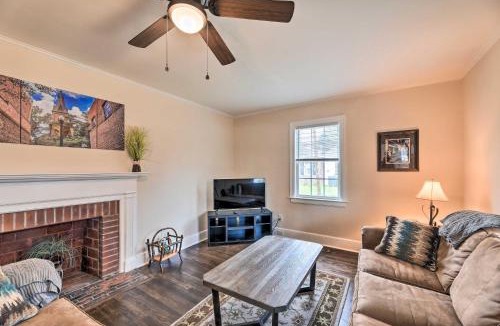 New Bern House | New Bern Retreat with Fire Pit about 1 Mi to Dtwn!