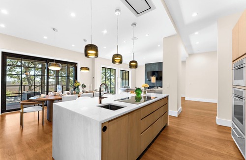 Vanderhorst Plantation House | New build retreat, pool, views, popular area