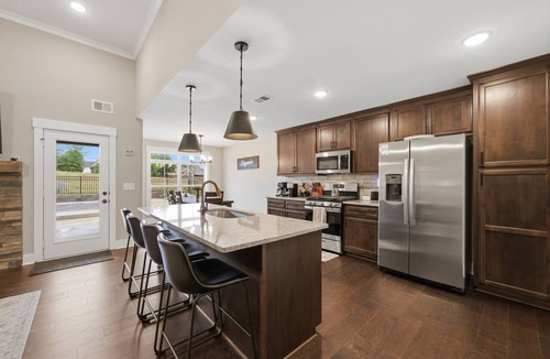 Clarksville House | NEW! Clarksville Family Basecamp w Fireplace & Hot tub