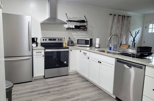 Durham Apartment | New & Clean 2 Bed Walltown Home. Walk to Duke! A