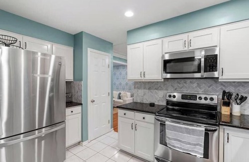Southwest Raleigh House | New Convenient Hub near NCSU & Downtown Raleighnn