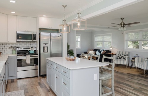 Wilmington House | NEW! Cozy Hidden Haven - Centrally Located to Beach, Shopping & Downtown!