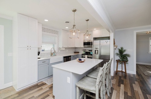 Wilmington House | NEW! Cozy Hidden Haven - Centrally Located to Beach, Shopping & Downtown!