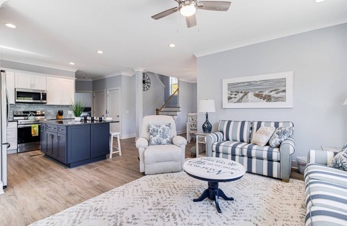 Tranquil Harbour House | New gorgeous home with Pool, New 8 seater Golf Cart, elevator, with easy access to beach