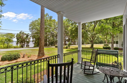 Lake Waccamaw House | NEW! Lake Escape - Lake Waccamaw