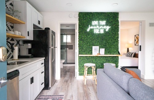 Melrose Condo | New Listing! - 1 Bedroom Condo in Melrose