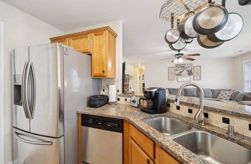 Elizabeth City House | NEW LISTING! Charming Family Retreat with Spacious Yard
