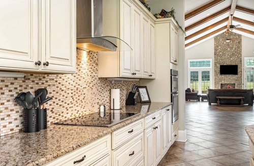 Matthews House | New Listing! Massive 6 Bed-Perfect 4 Large Groups