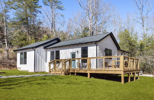 Old Fort House | New Listing Sale! Mountain Views & Fire Pit Fun!