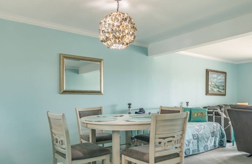 Oceanmarsh Subdivision Villa | New Listing - Blue Oyster Villa - Views of the Marsh and Creek